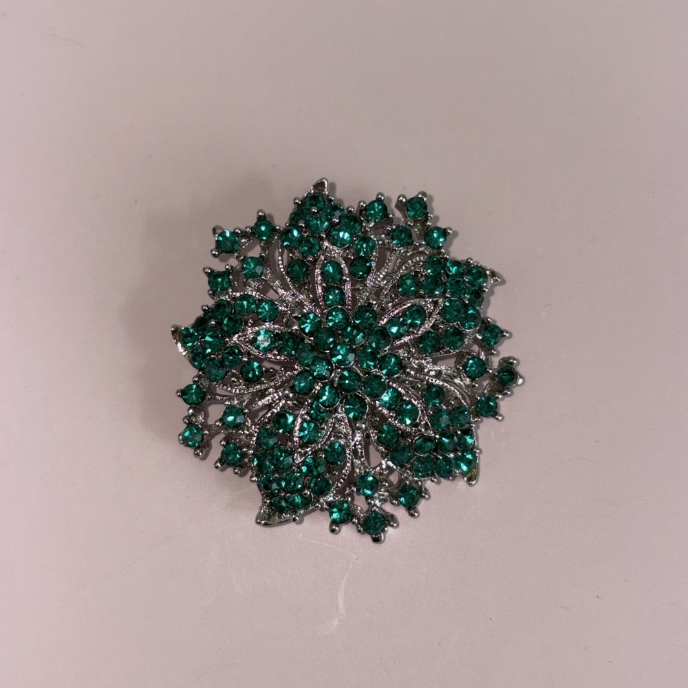 Emerald Green Rhinestone Floral Cluster Silver Tone Brooch